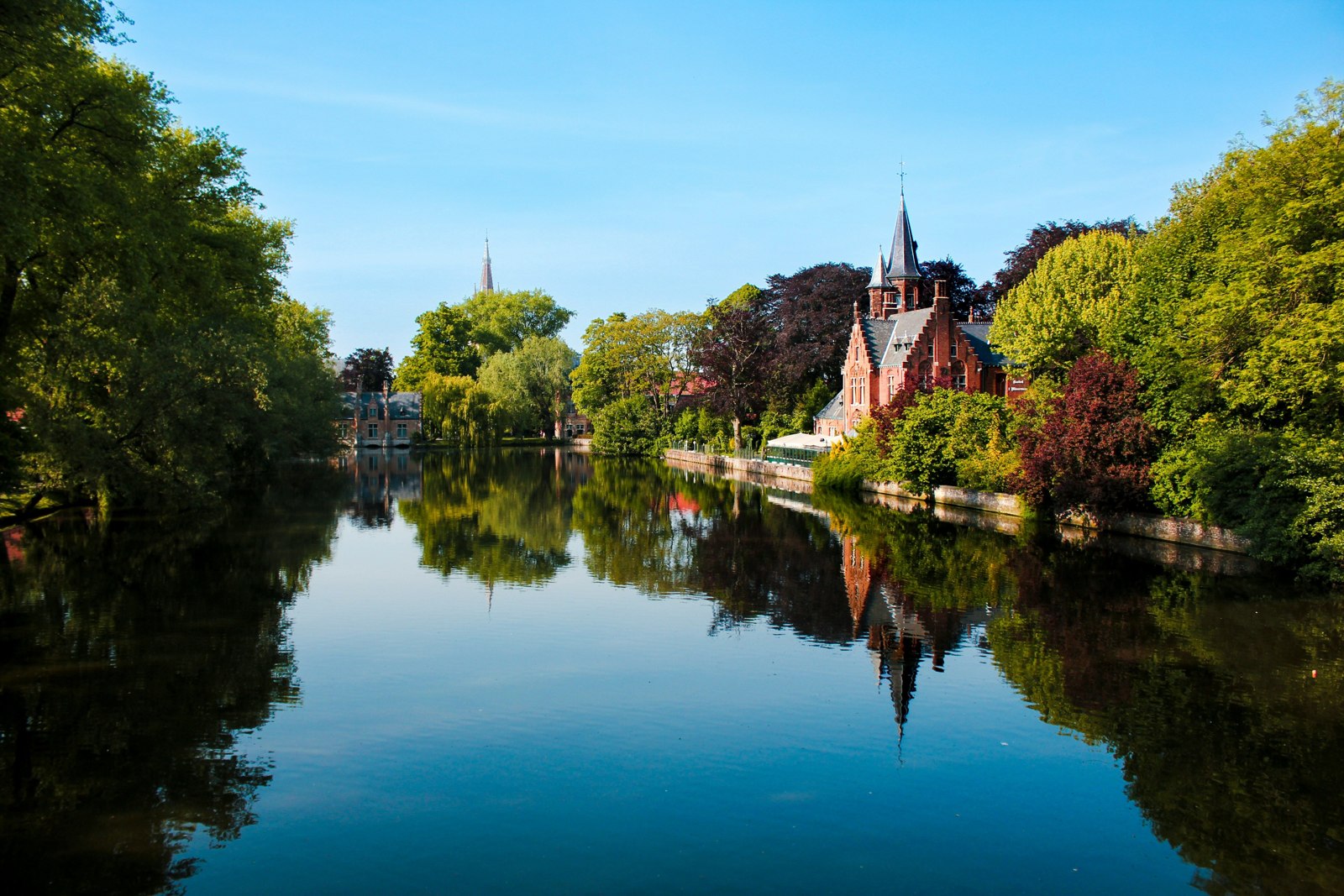 Canal and historic buildings in Bruges